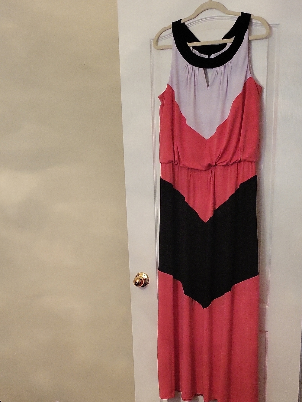 Sleeveless Colorblock Maxi Dress in Coral Pink, Black & White